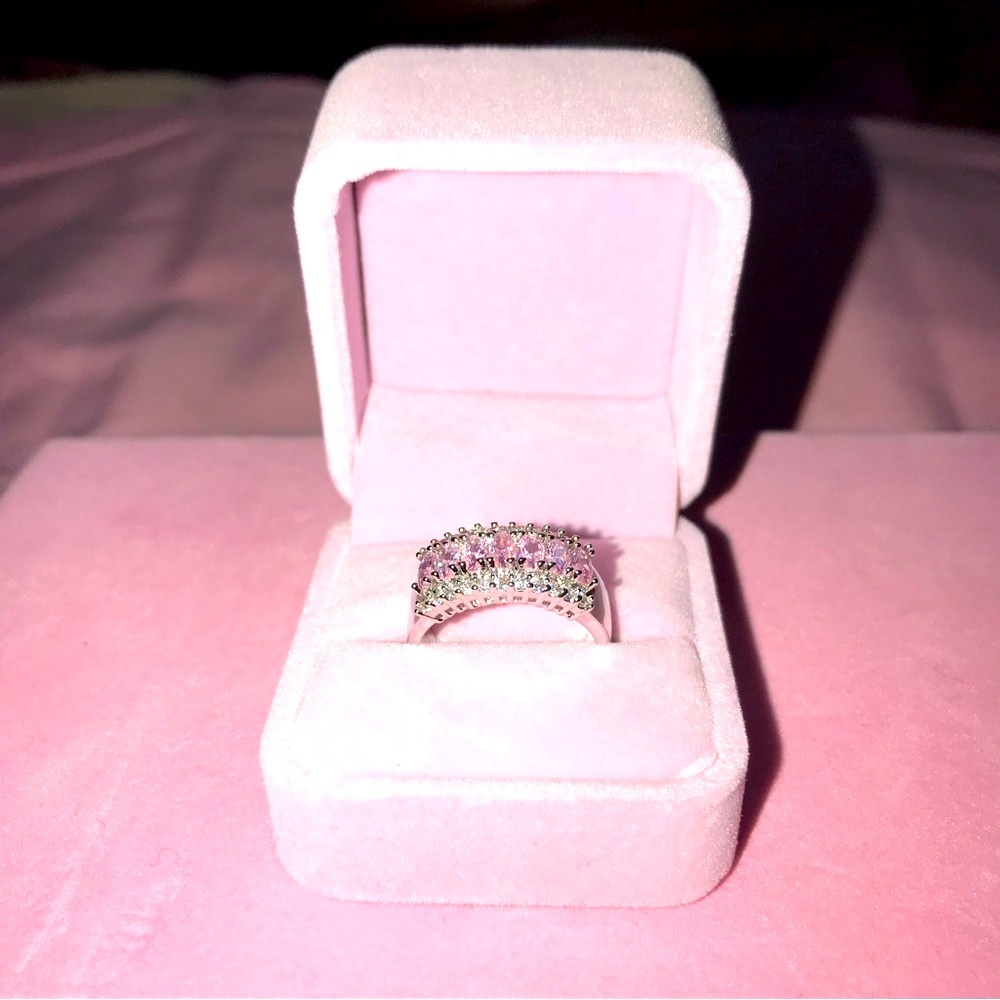 🌷Beautiful Pink Zircon Silver Plated Wide Ban - Picture 6 of 7